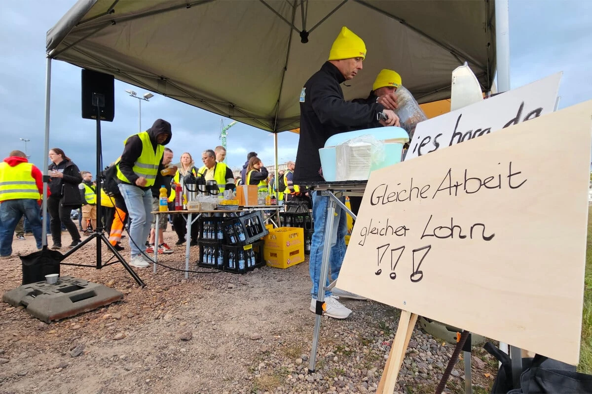 Bis zu 700 Euro weniger als westdeutsche Kollegen: Schon wieder Streik bei DHL am Flughafen