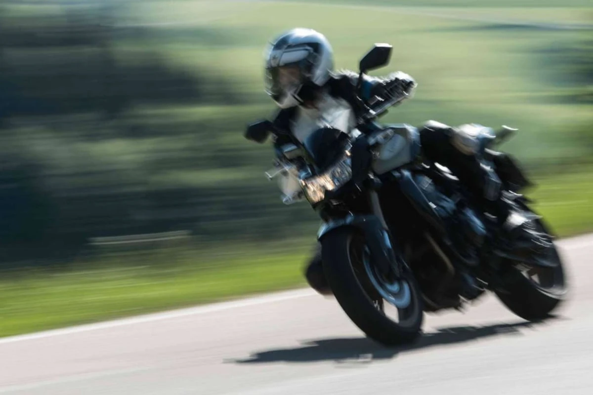 Flucht vor Kontrolle: Motorrad nicht zugelassen, Biker unter Drogeneinfluss