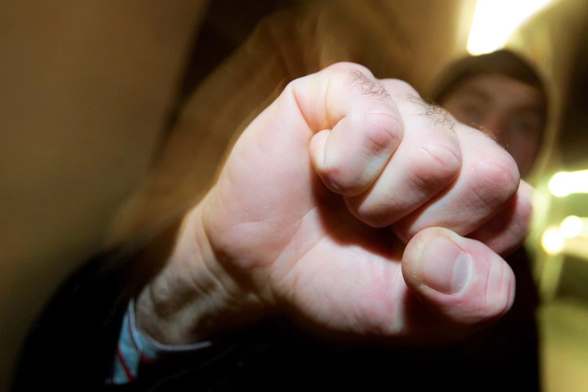 Jugendbande schlägt brutal zu - und teilt Videos im Netz