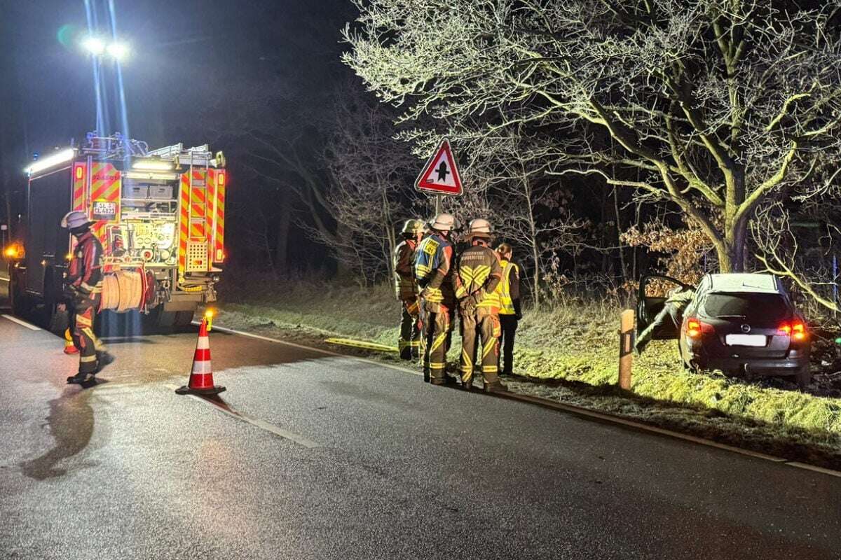 Unfall bei Hamburg: Fahrer bewusstlos, Handy sendet Notruf