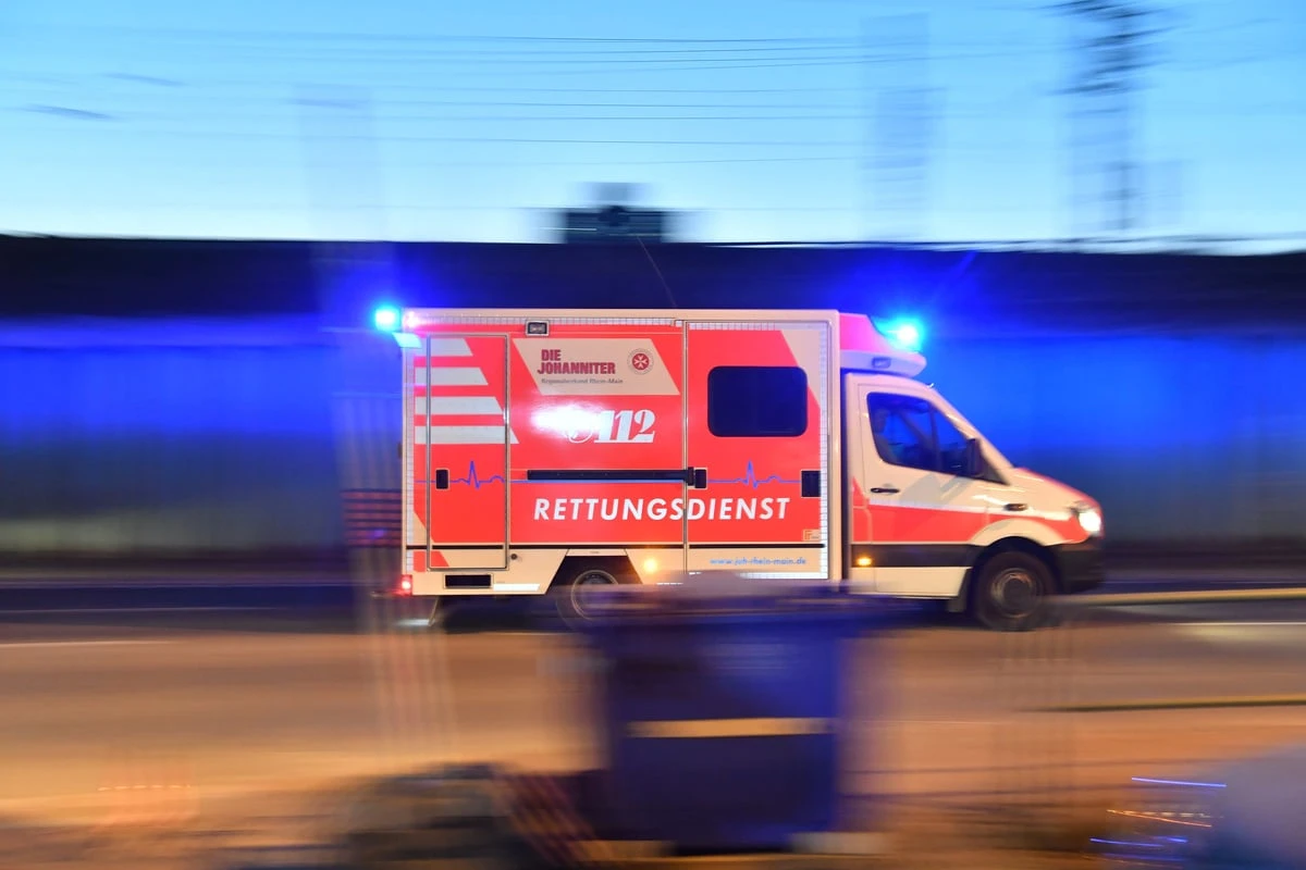 Horror-Unfall: 21-Jähriger verliert Kontrolle, beide Beifahrer sterben