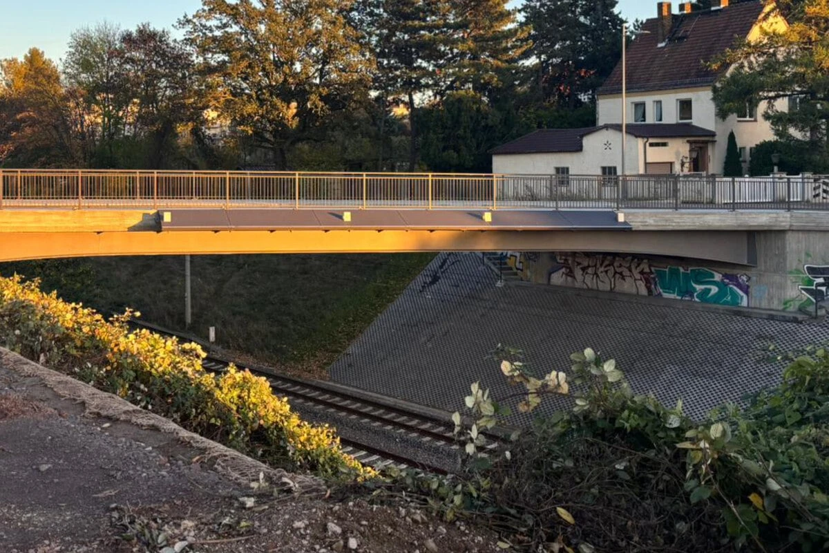 Nach über 1,5 Jahren Bauzeit: Auf dieser Brücke haben Leipziger wieder freie Fahrt