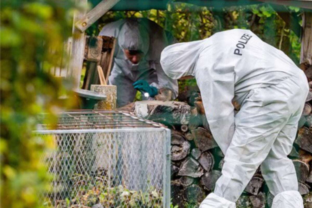 Ehemann macht sich Sorgen um seine Margaretha - und findet sie ermordet im eigenen Garten