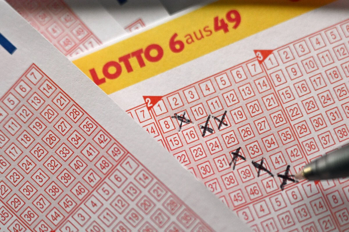 Sechs Richtige: Frau aus Baden-Württemberg gewinnt beim Lottospielen 3,3 Millionen Euro