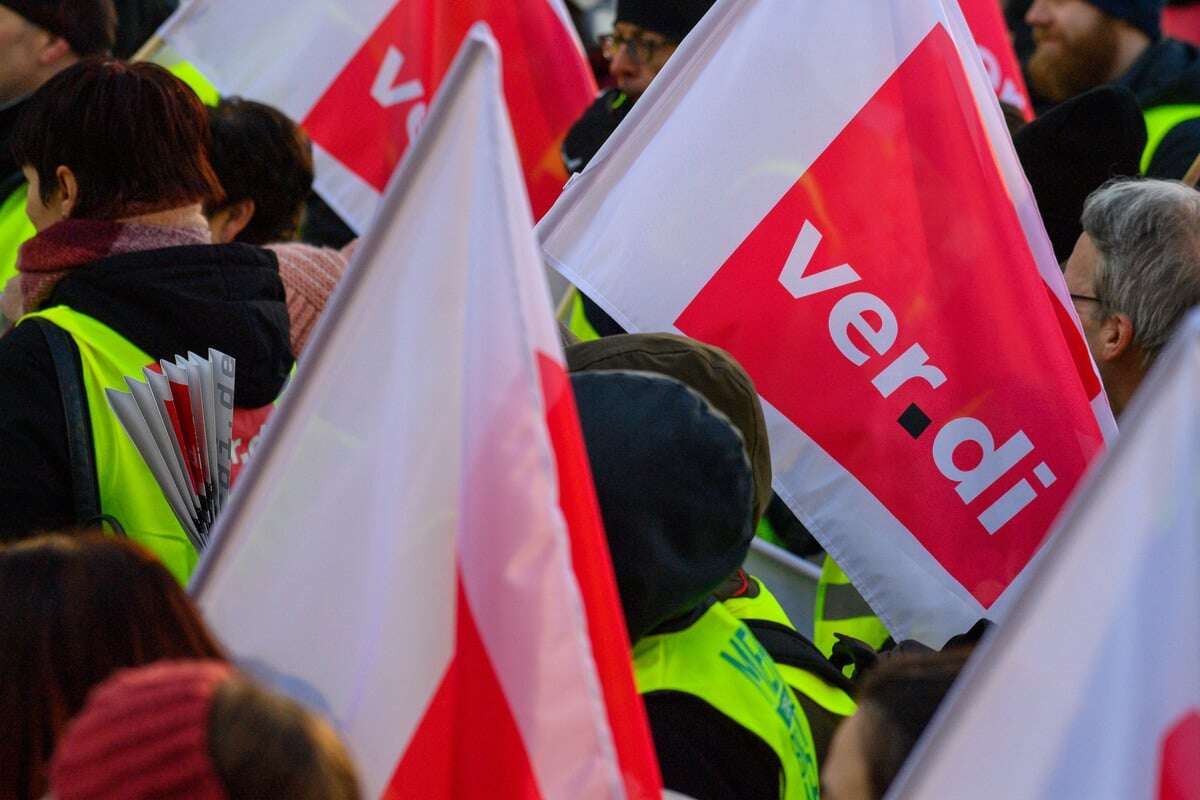 Warnstreik im öffentlichen Dienst - Stadtreinigung und Co. legen Arbeit in Berlin nieder