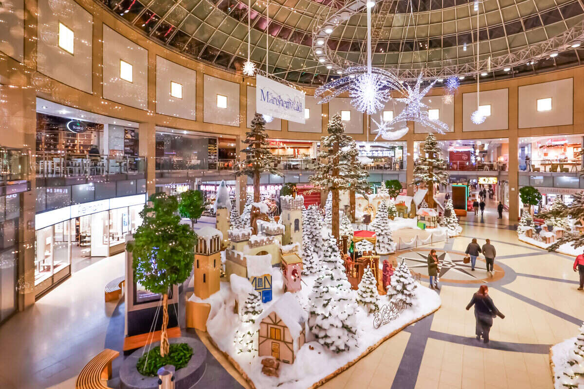 Magische Märchenwelt im Einkaufszentrum: Im Allee-Center kehrt Weihnachten ein