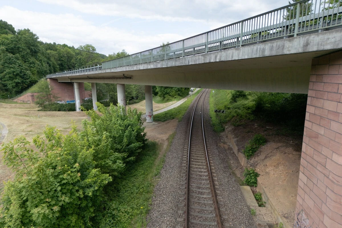 Zeller Brücke wird heute gesprengt: Evakuierung angelaufen