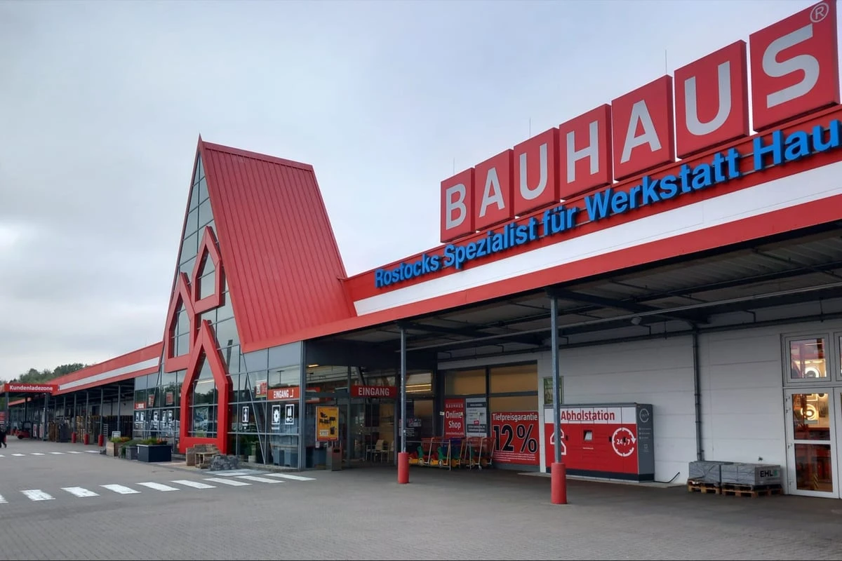 Messerattacke vor Baumarkt! Dieb attackiert Ladendetektiv