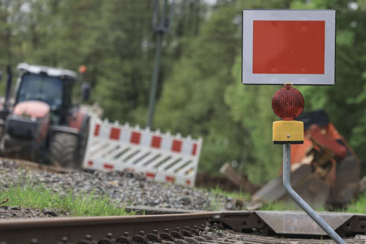 Bei Touristen und Pendlern beliebt: Bahn sperrt wichtige Strecke für diesen Meilenstein