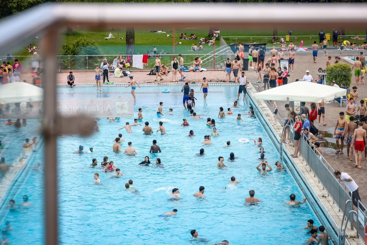 Bad in den Mai: In diesen Freibädern sind die Becken bereits geöffnet