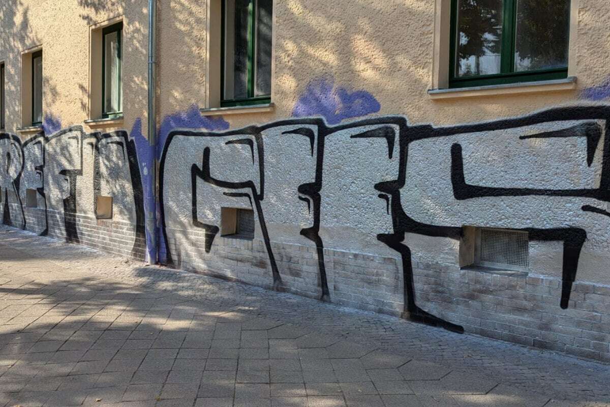 Riesen-Graffito in Leipzig-Connewitz aufgetaucht