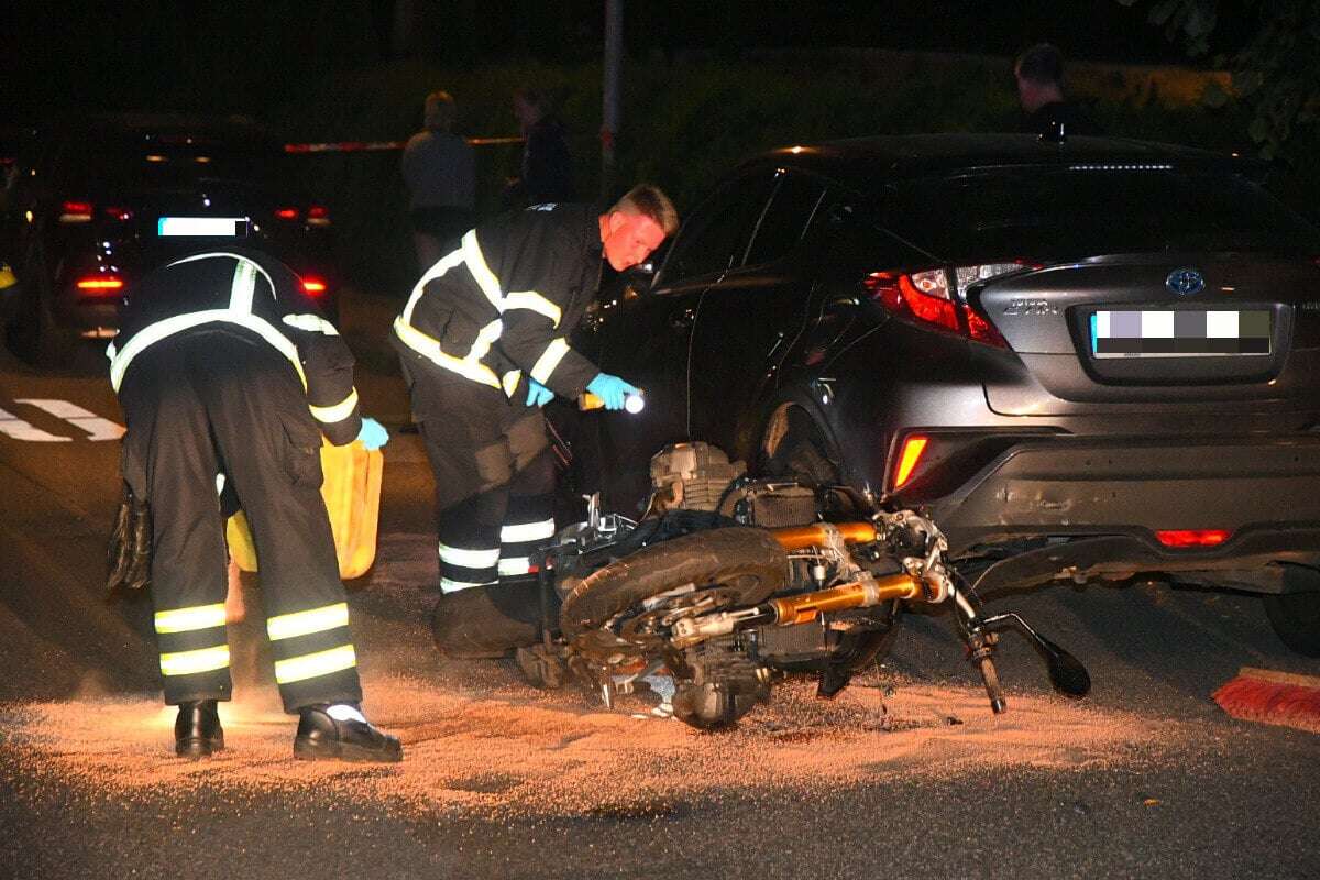 Motorradfahrer kracht in Radler: Biker im Krankenhaus gestorben