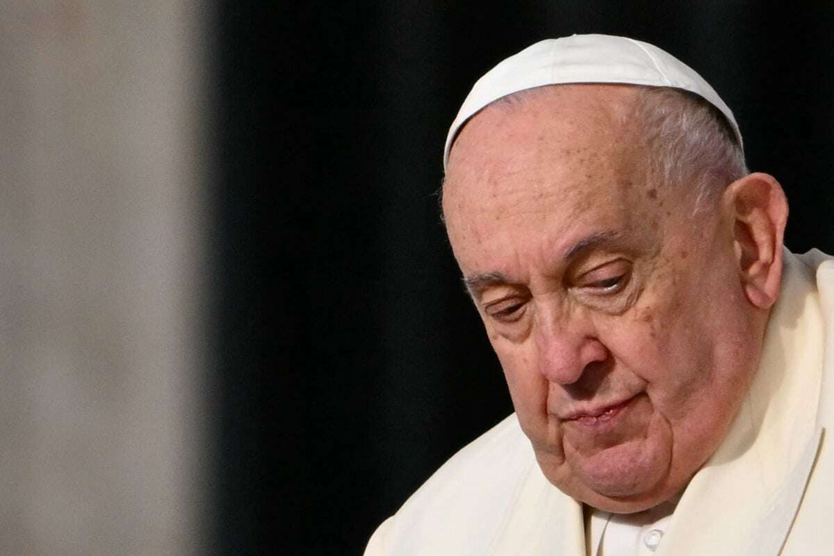 Papst Franziskus erleidet Rückfall: 