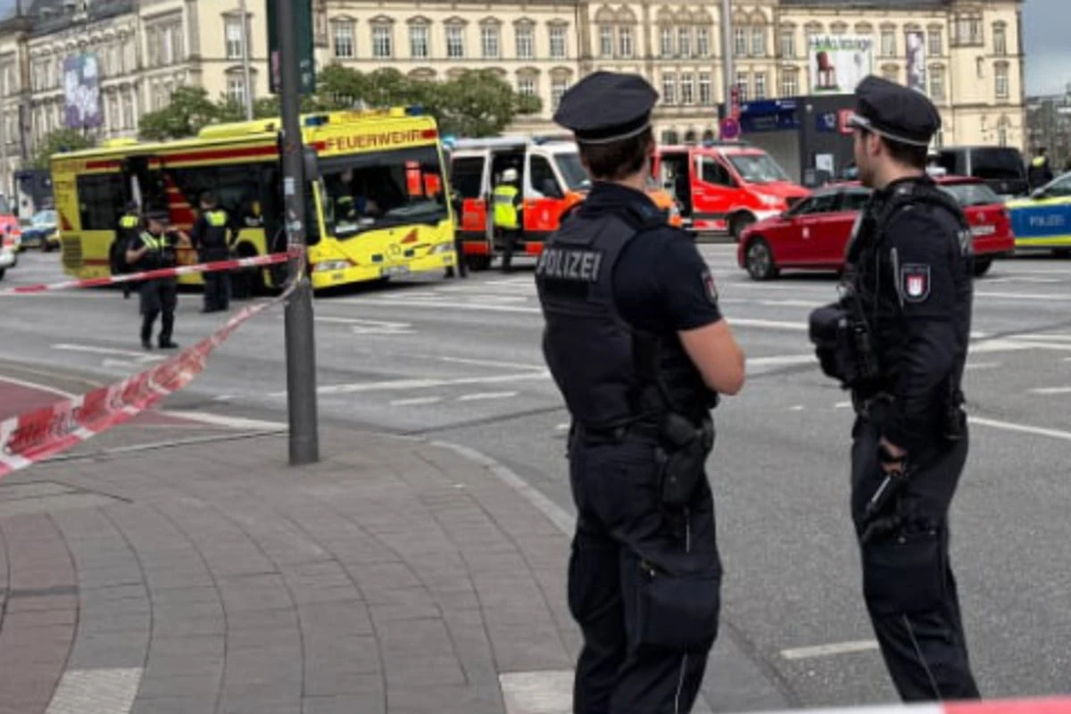 Messerattacke im Hamburger Hauptbahnhof: Polizeigewerkschaft fordert Einsatz von KI