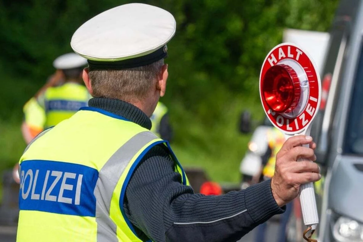 Fremder Mann lockt Mädchen (6) ins Auto und küsst sie mehrfach