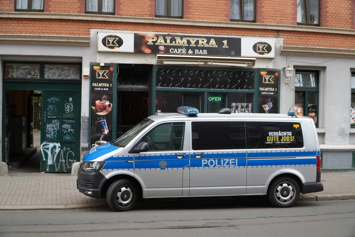 Einsatz mit Spürhund: Spätis im Leipziger Osten durchsucht