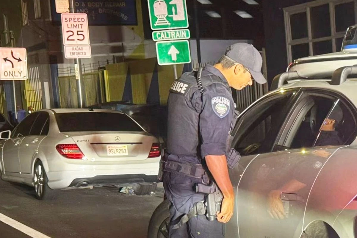 Polizei stoppt Auto und will Strafzettel verteilen, doch es gibt keinen Schuldigen