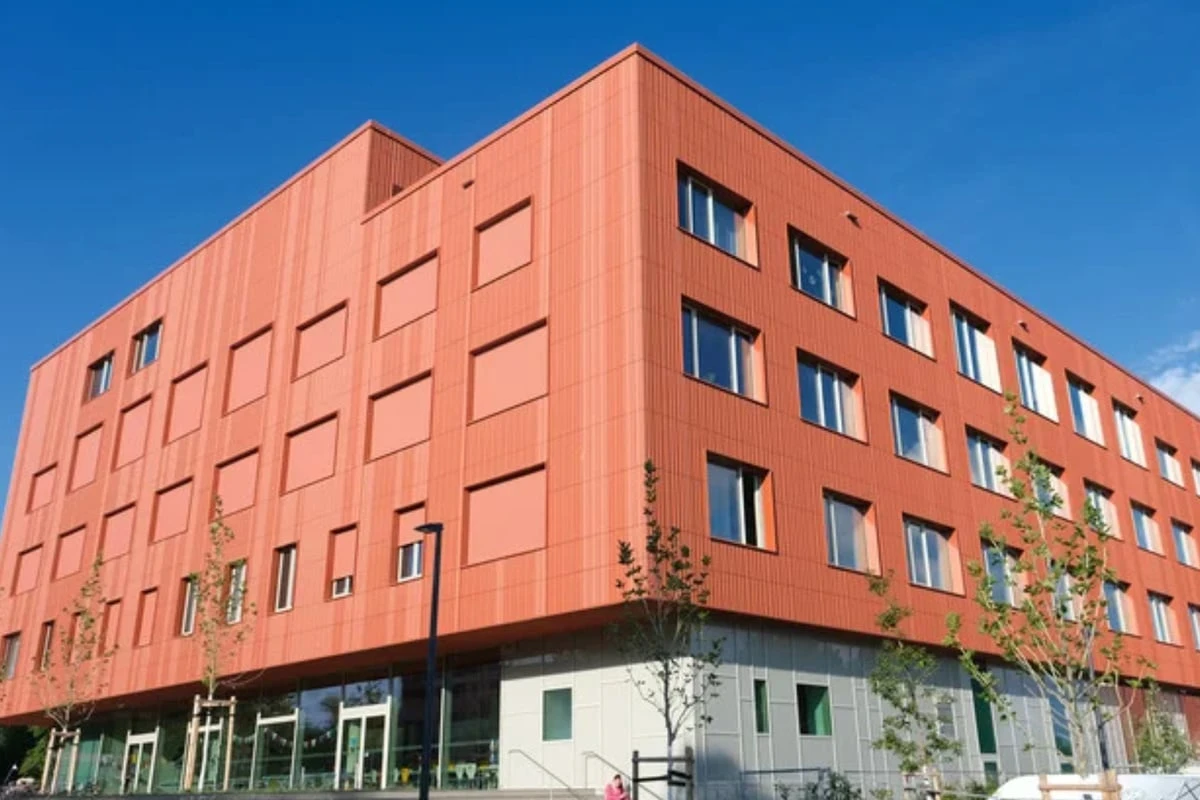 Für 42 Millionen Euro: Leipzigs neue Super-Grundschule offiziell übergeben