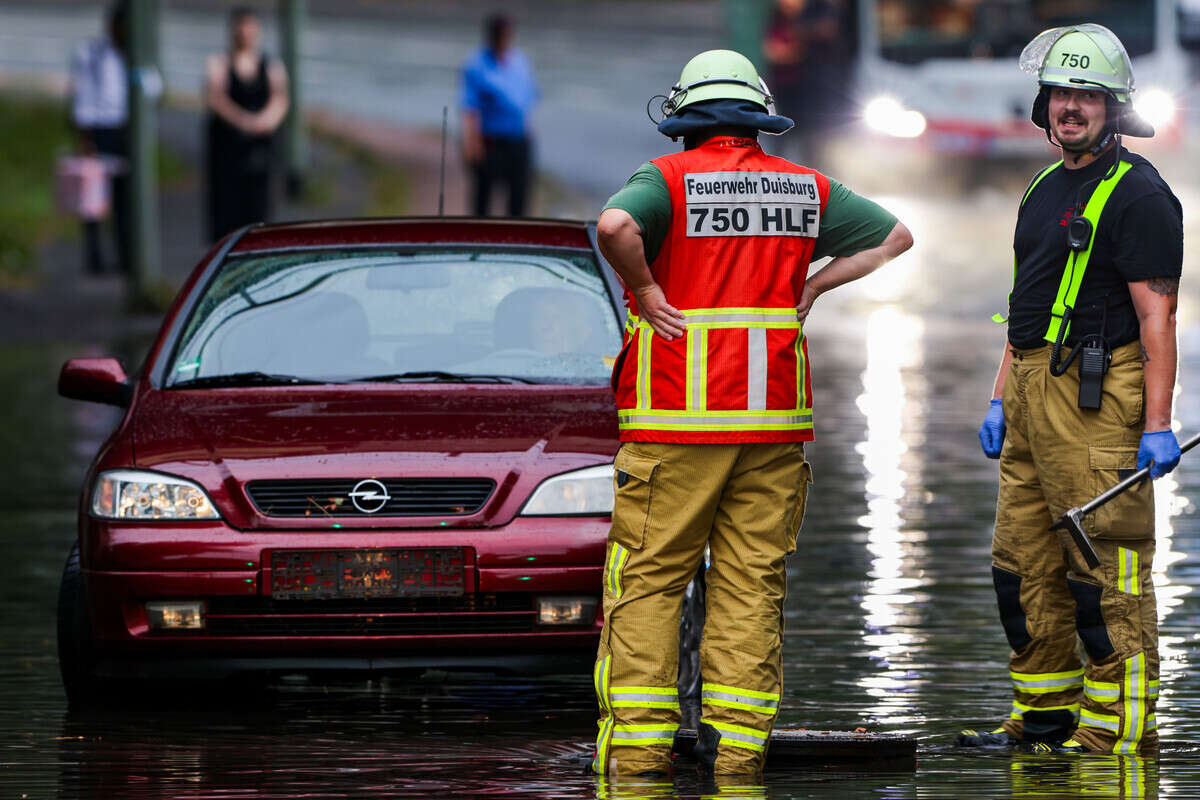 Wie aus dem Nichts: Schwere Unwetter sorgen für zahlreiche Feuerwehreinsätze in NRW