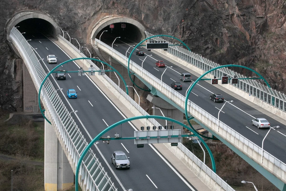 A17-Tunnel bei Dresden dicht! Dreifach-Sperrung in Richtung Prag