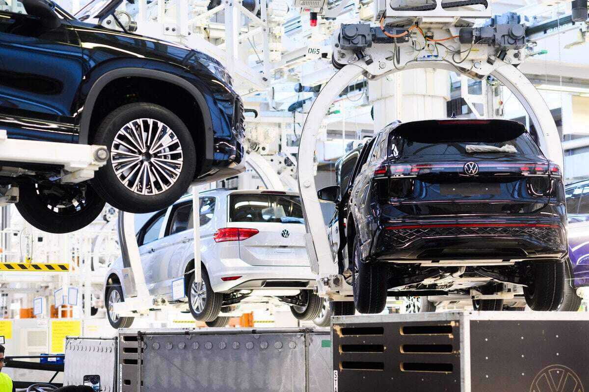 Gewinn bei VW stürzt weiter ein: Darum bleibt der Autobauer positiv