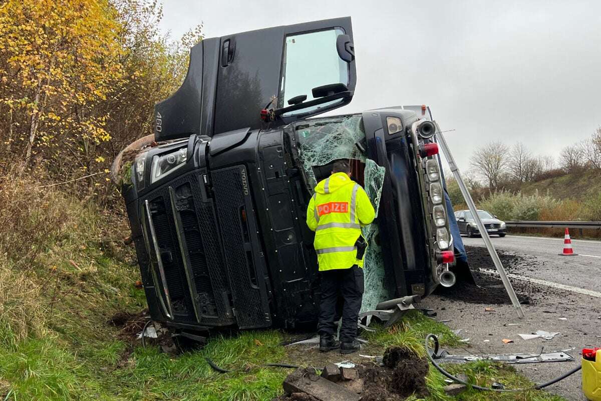 A38 seit den Morgenstunden gesperrt: Schwerer Lkw-Unfall in Richtung Leipzig