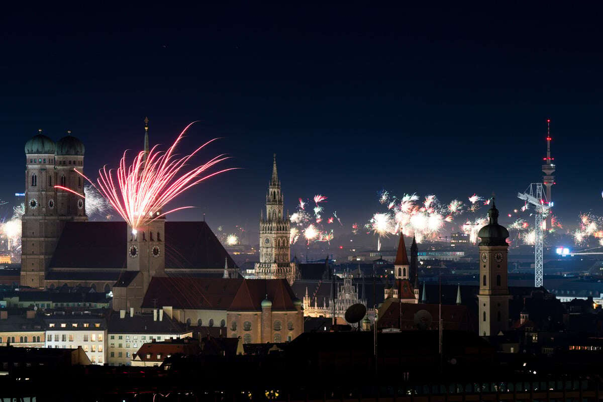 Silvester in München: Drei Kinder schwer verletzt, Mob liefert sich Straßenschlacht