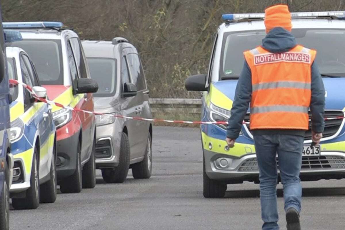 Tödlicher Unfall: Senior stürzt in Bahngleise und wird von Zug erfasst, Lokführer merkt nichts