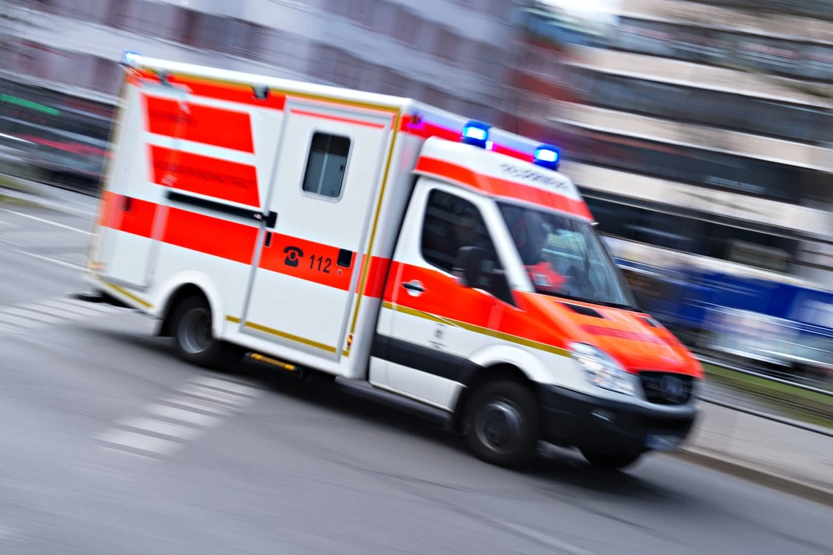 Unfall mit vier Autos in München: 26-Jähriger stirbt