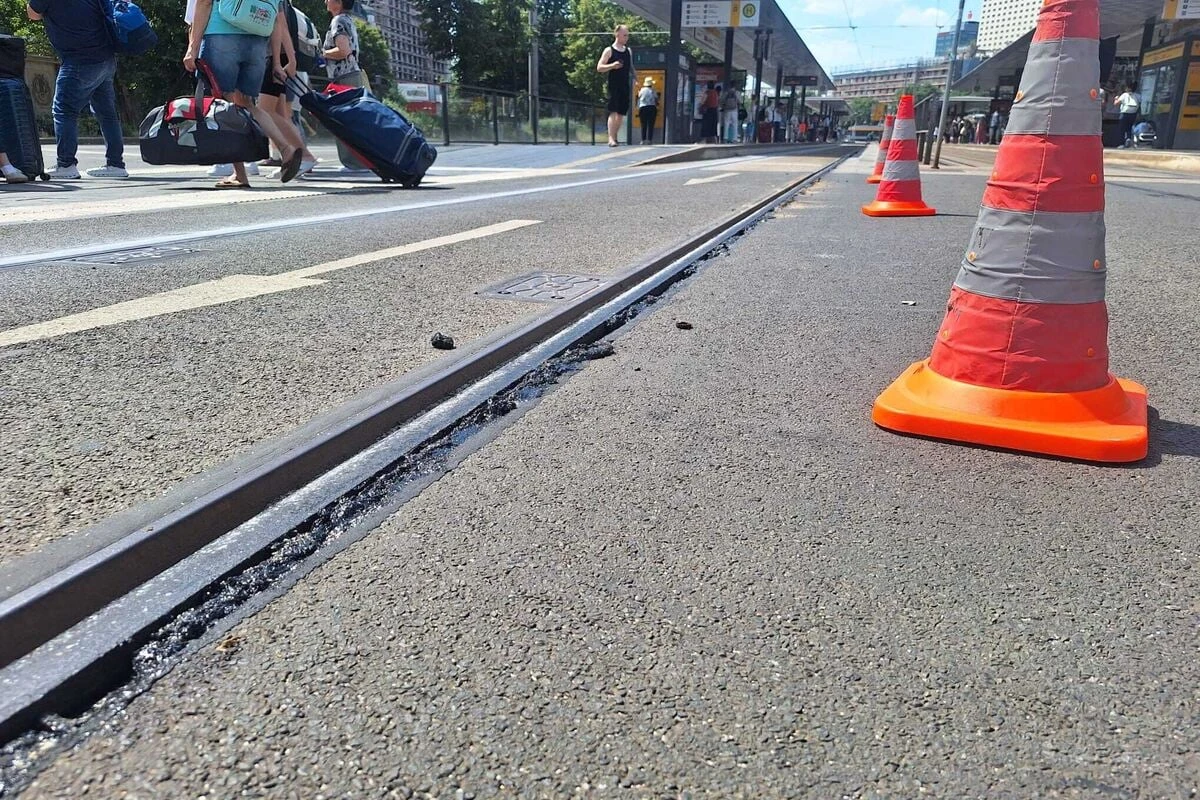 Drastische Maßnahme wegen Hitze: LVB stellen Tram-Betrieb bis Mitternacht ein