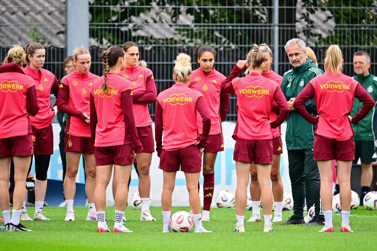 Frauen-EM im Liveticker: Am Mittwoch wieder fit? DFB-Trio kann nur individuell trainieren