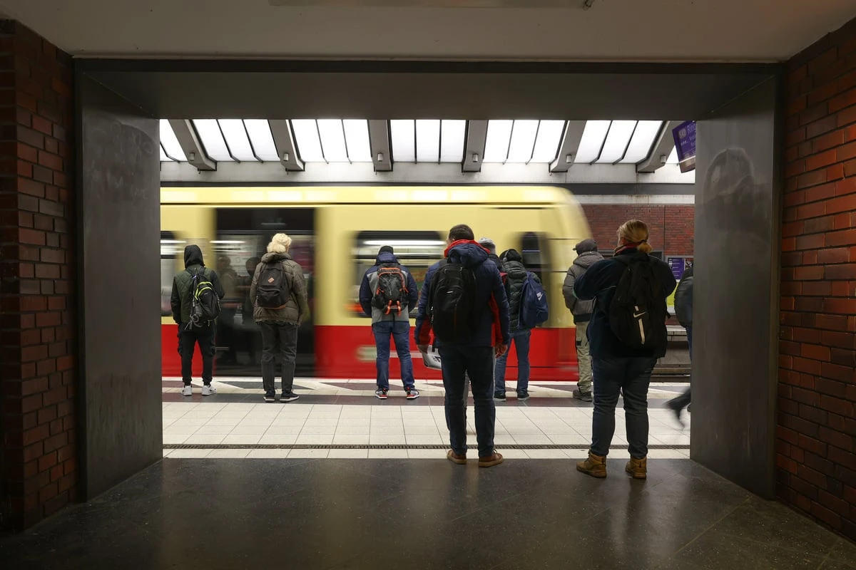 Bauarbeiten legen S-Bahn am Gesundbrunnen lahm: Auch Abschnitt der U2 gesperrt
