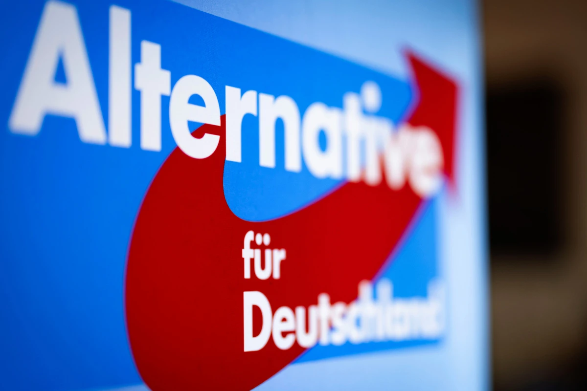 Hitlergruß bei Protest gegen AfD-Veranstaltung: Polizei ermittelt gegen Rentner