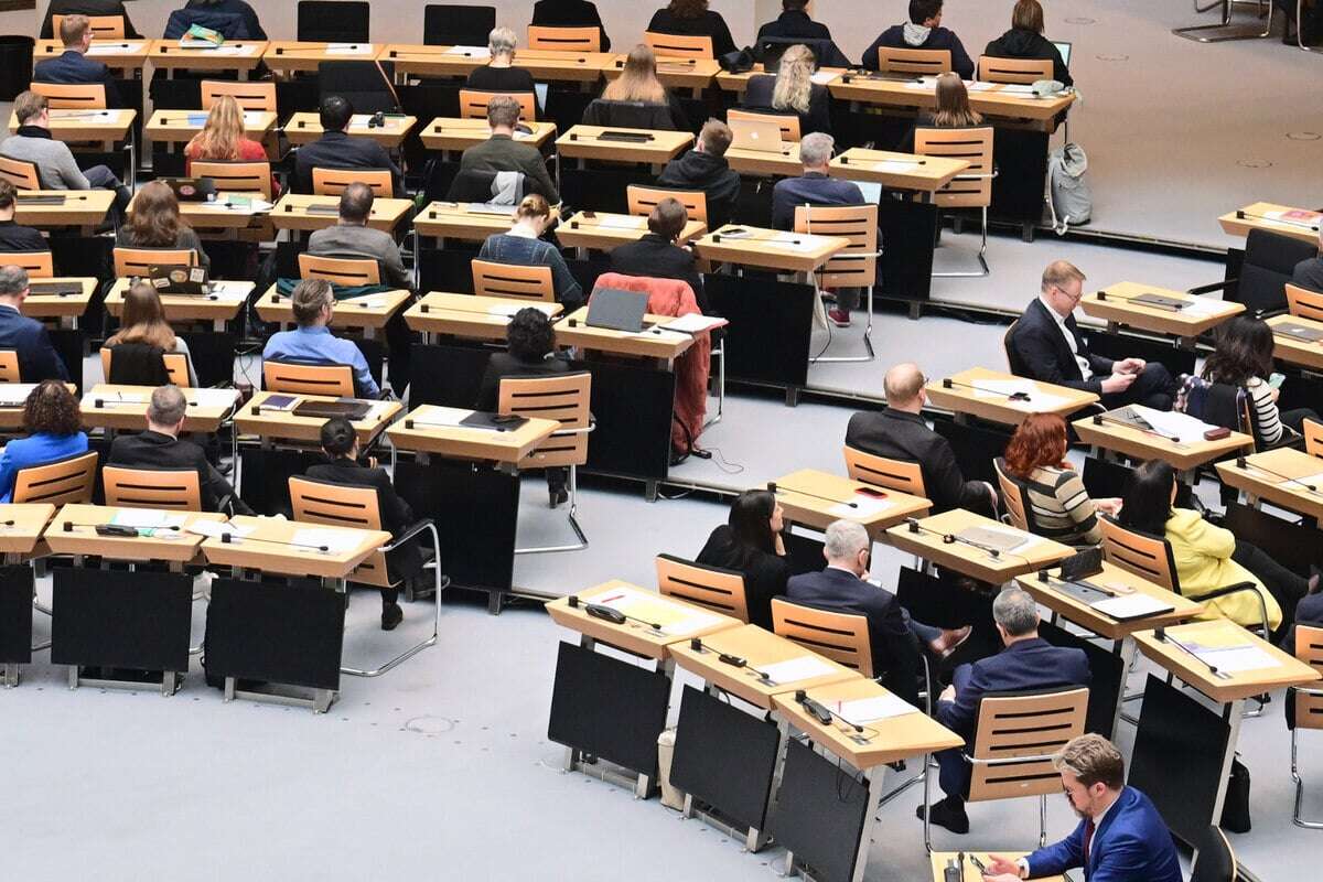 Während AfD-Rede im Berliner Abgeordnetenhaus: SPD und Co. zeigen nur die kalte Schulter