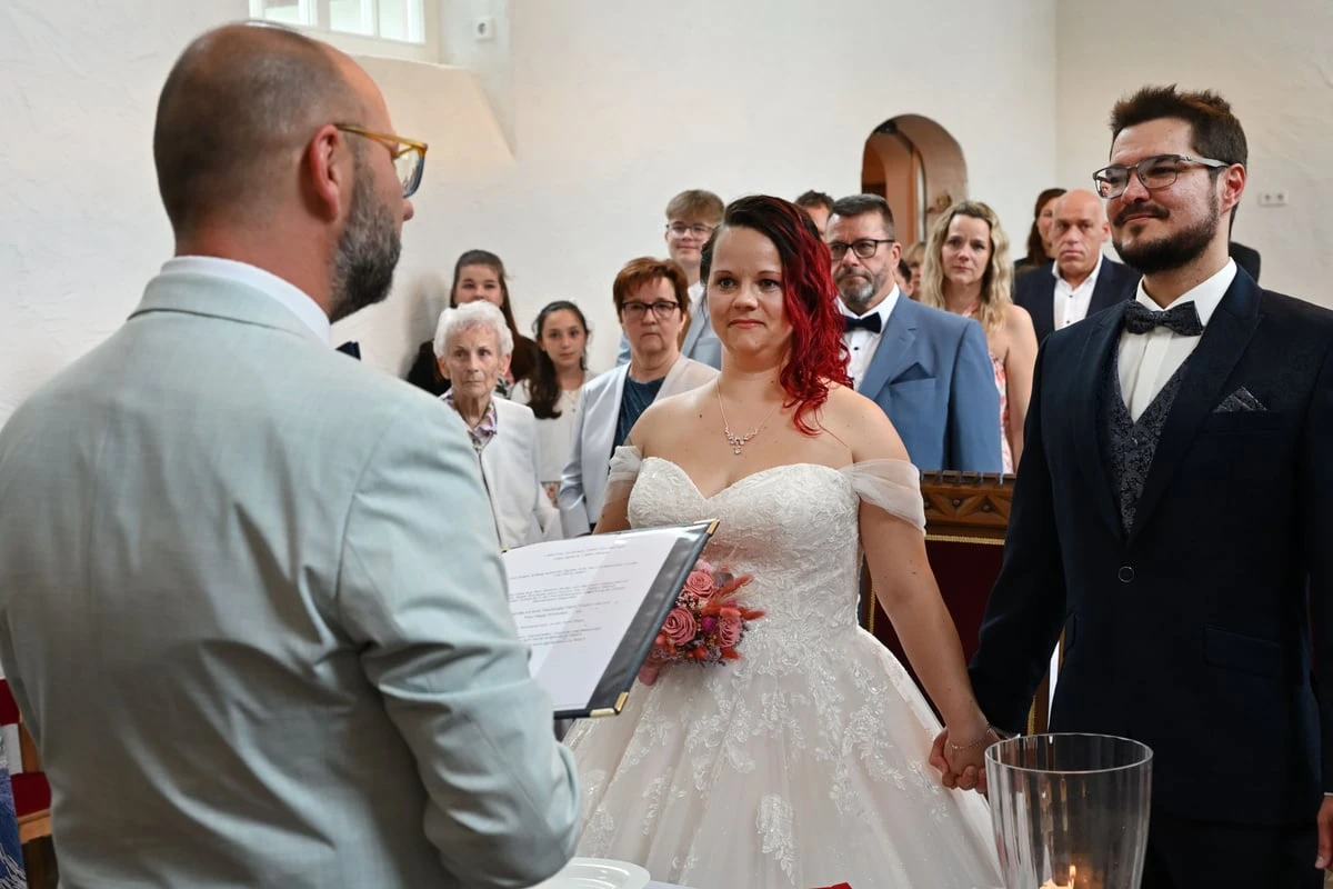 Vom Kita-Altar zur echten Trauung: Chemnitzer Paar heiratet 30 Jahre später