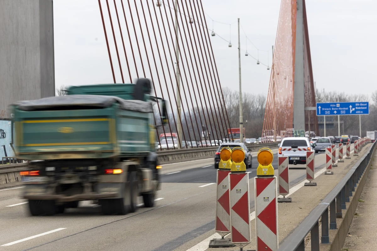 Strukturelle Schäden aufgetaucht: Rheinbrücke muss sofort gesperrt werden