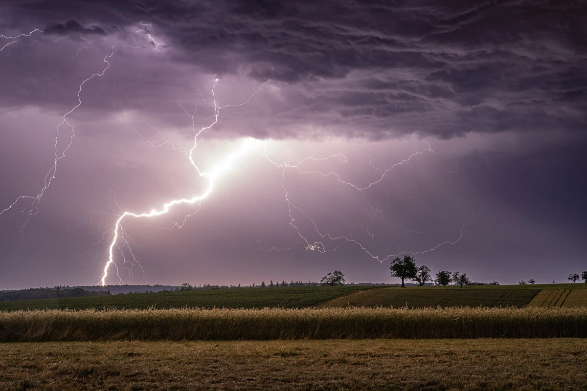 Hitze-Blog für Leipzig: Kaltfront beschert Abkühlung, Regen und Gewitter
