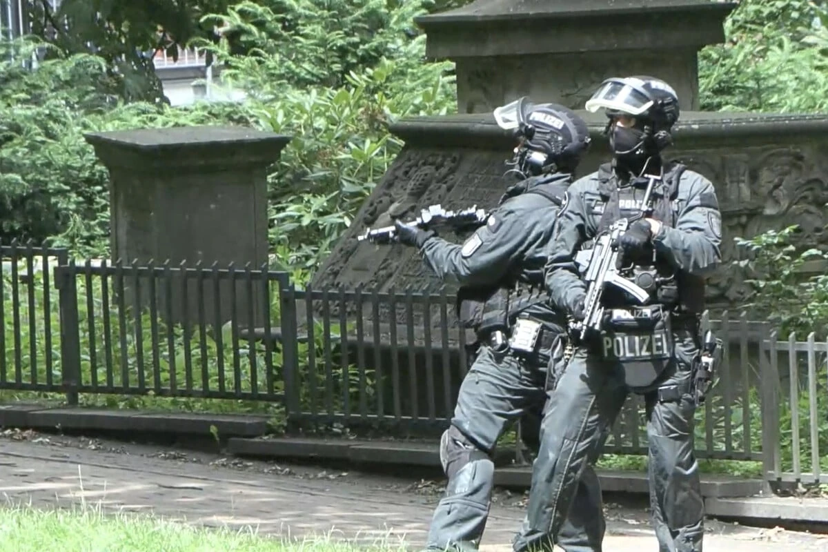 Schüsse in Hamburg: Polizei mit Großaufgebot im Einsatz