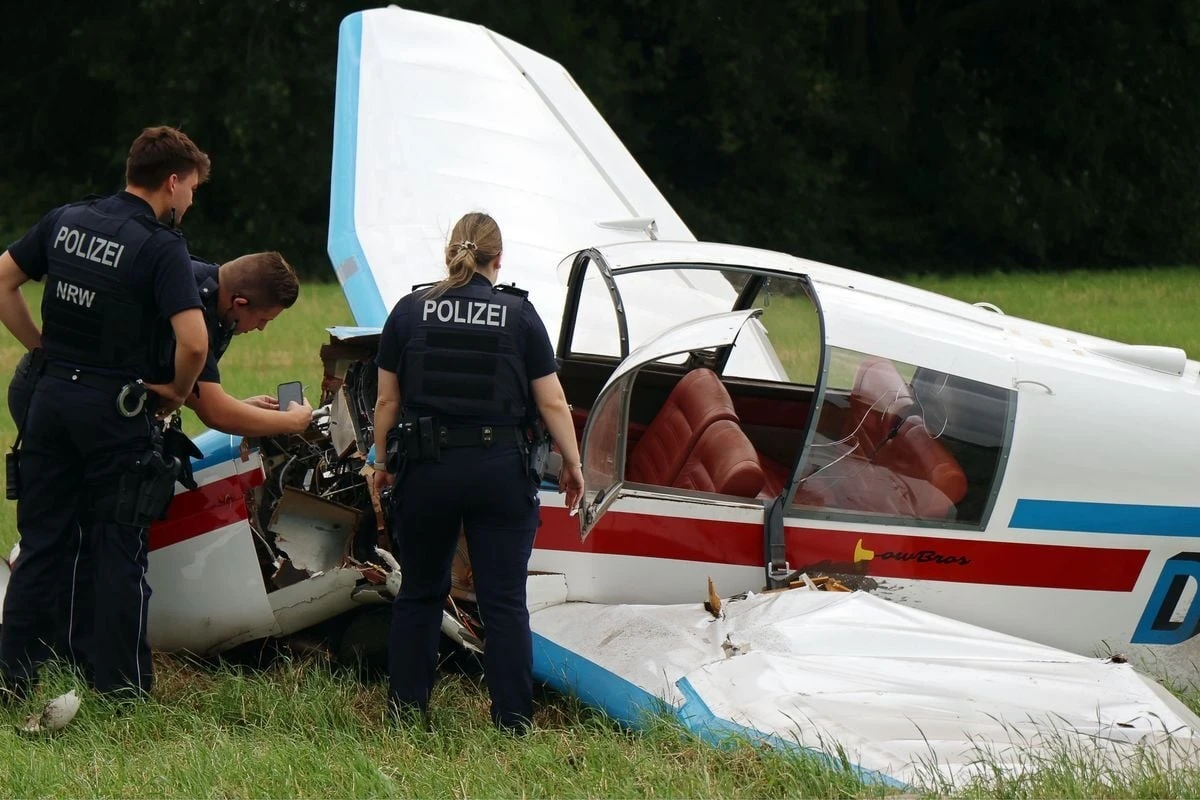 Kleinflieger muss nach Motorproblem notlanden: Drei Kinder und Pilot verletzt