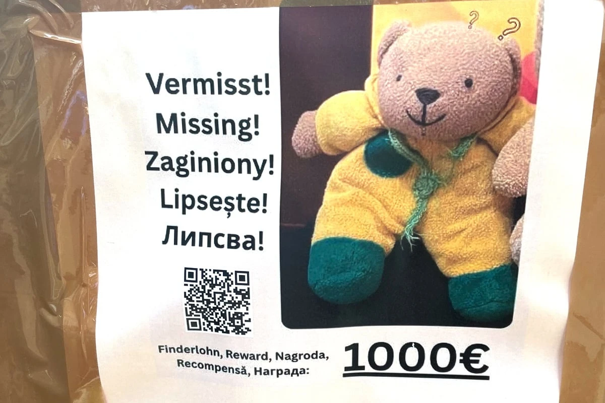 Kein Witz: Wer diesen Teddybären findet, bekommt 1000 Euro Finderlohn