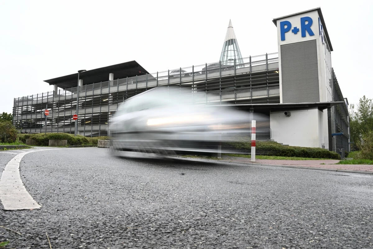 Ab Montag: Wichtiges Pendler-Parkhaus fällt wochenlang aus