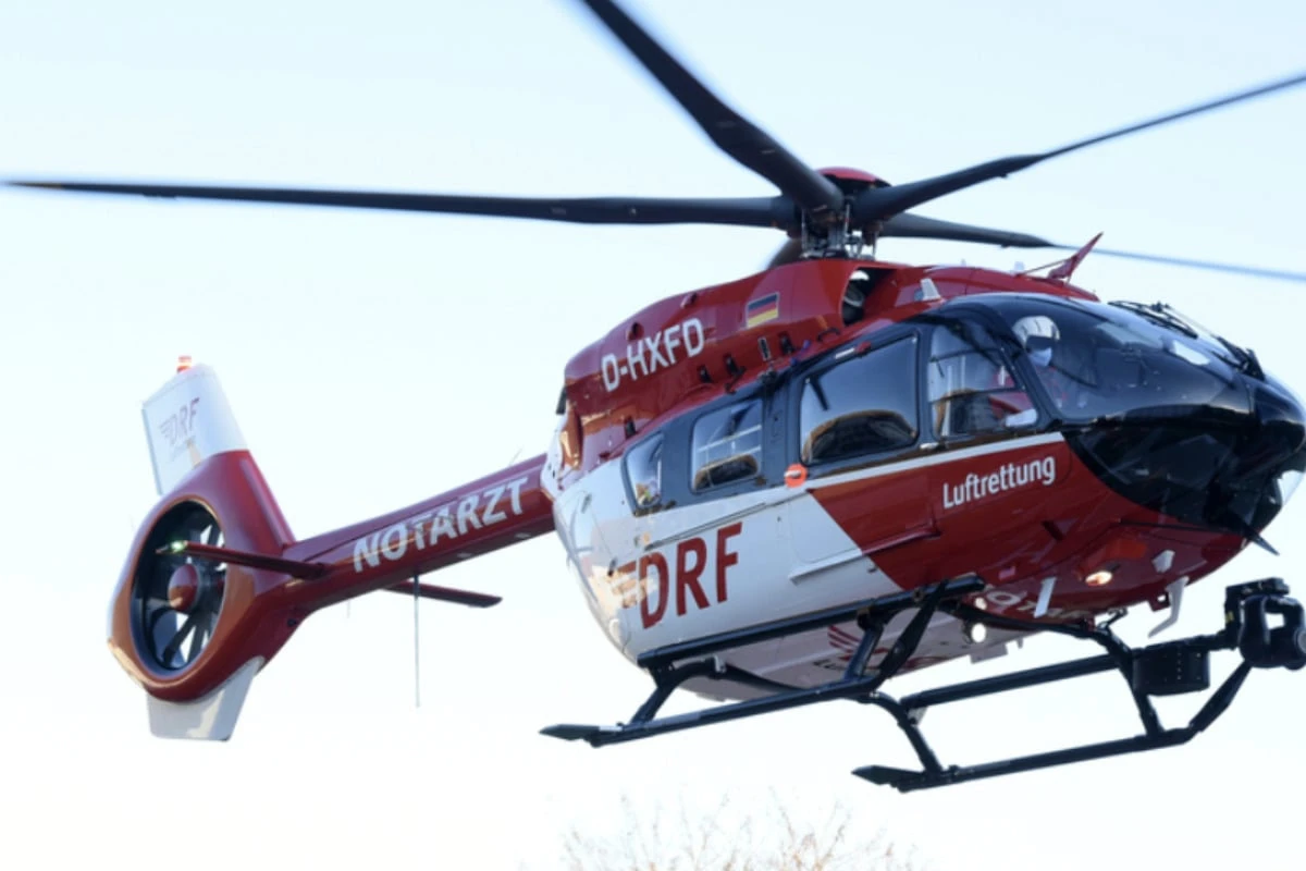 Crash mit Motorradfahrer: Fußgängerin (†90) stirbt Tage später im Krankenhaus