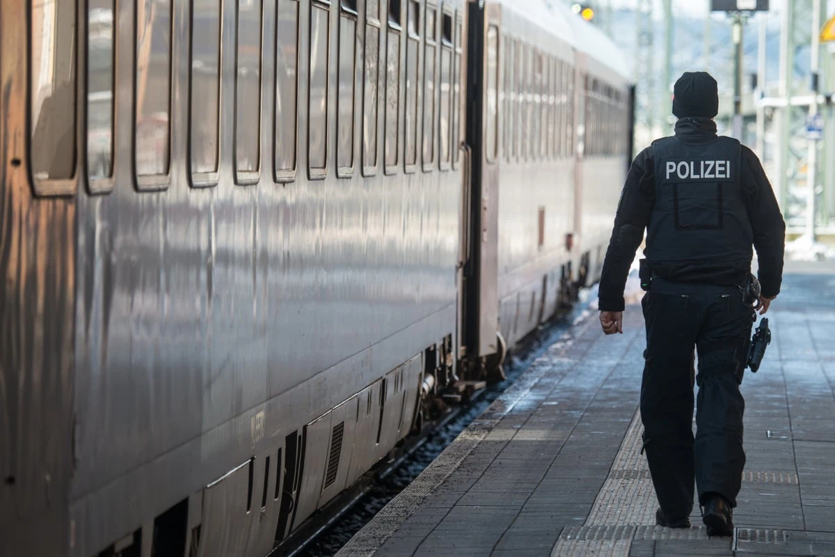 Verwirrter Mann (31) blutend im Hauptbahnhof: Was ist ihm passiert?