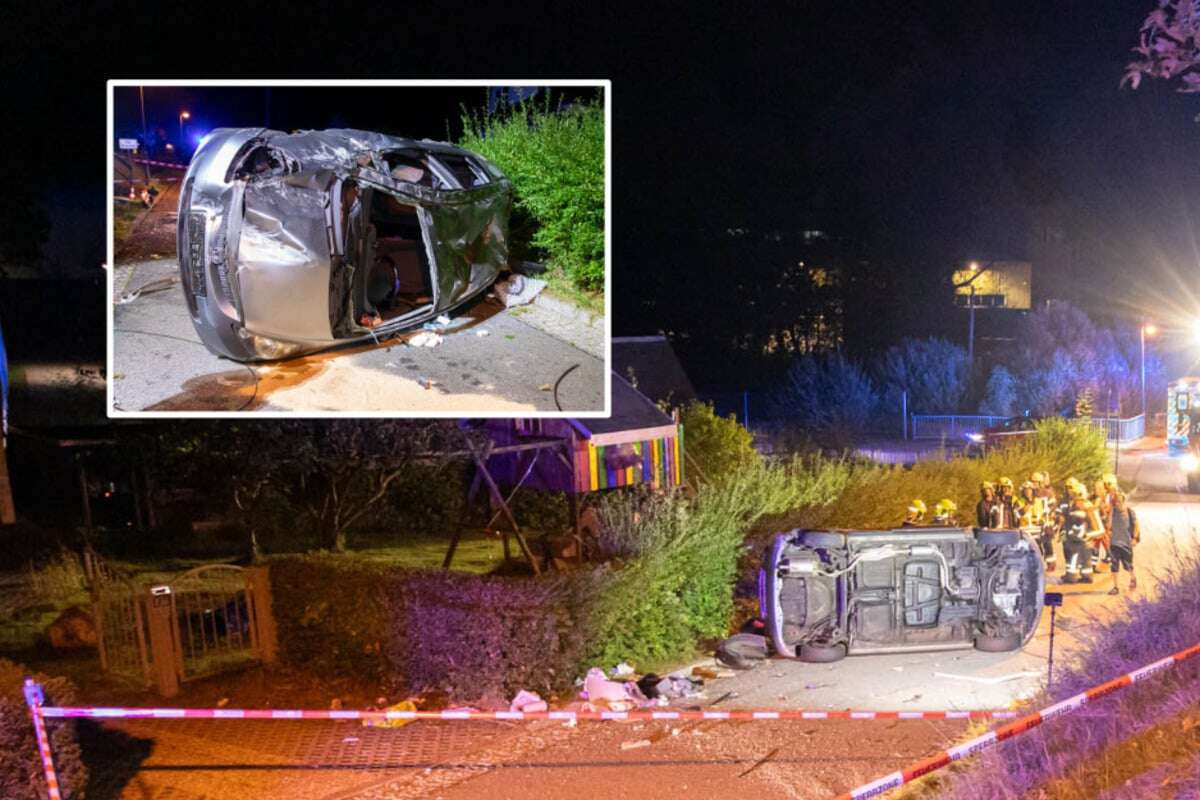 Schwerer Unfall im Erzgebirge: Honda stürzt Abhang hinab