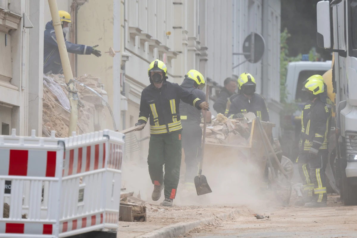 Hauseinsturz in Görlitz: Retter bergen dritte Leiche