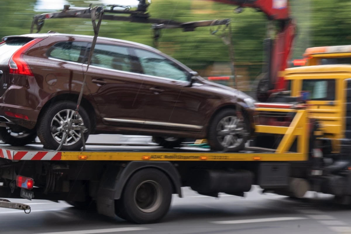 Einnahmen durch abgeschleppte Autos fast verdoppelt: CDU spricht von Abzocke