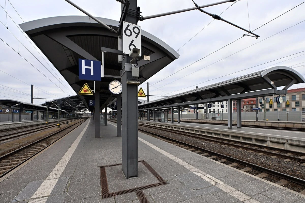 In Lebensgefahr gebracht: Mann läuft am Hauptbahnhof durch das Gleisbett