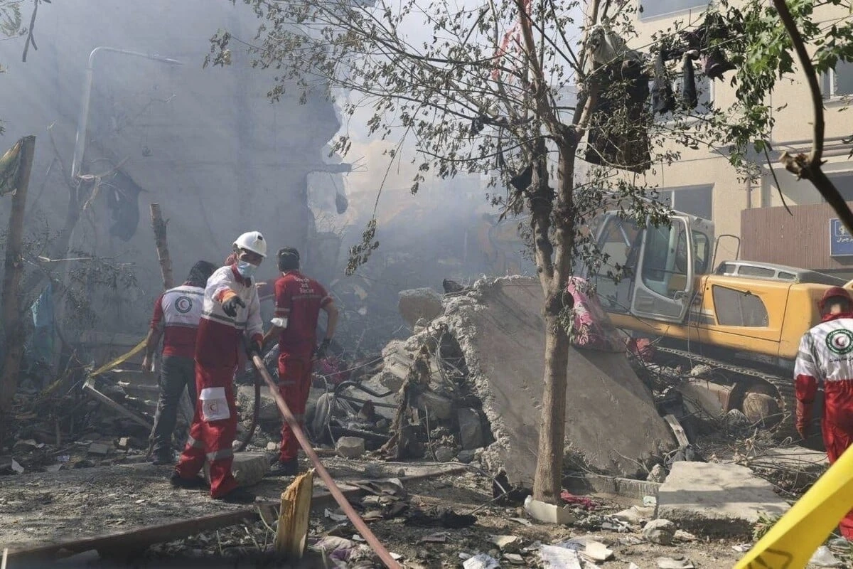 Israel-Krieg: Nach Ankündigung von noch stärkeren Angriffen - Teheran erneut unter Beschuss