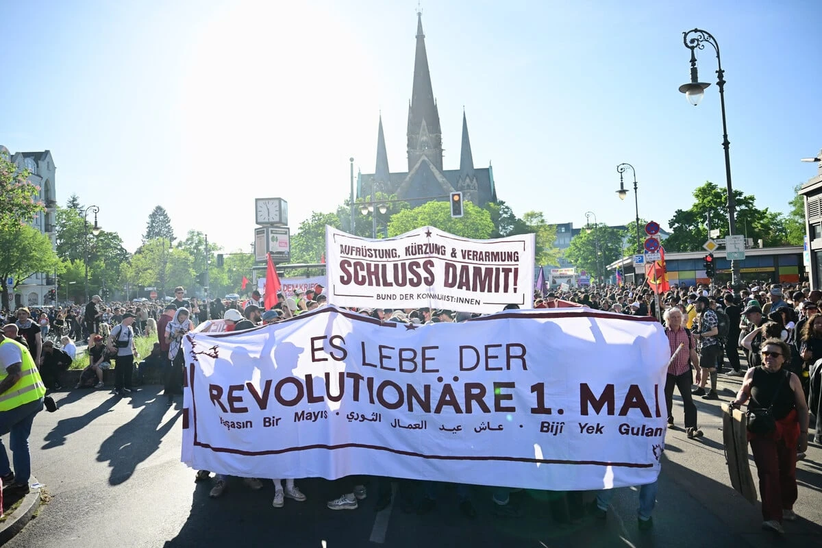 1.-Mai-Demos in Berlin: Aggressive Stimmung, aber keine Gewaltausbrüche