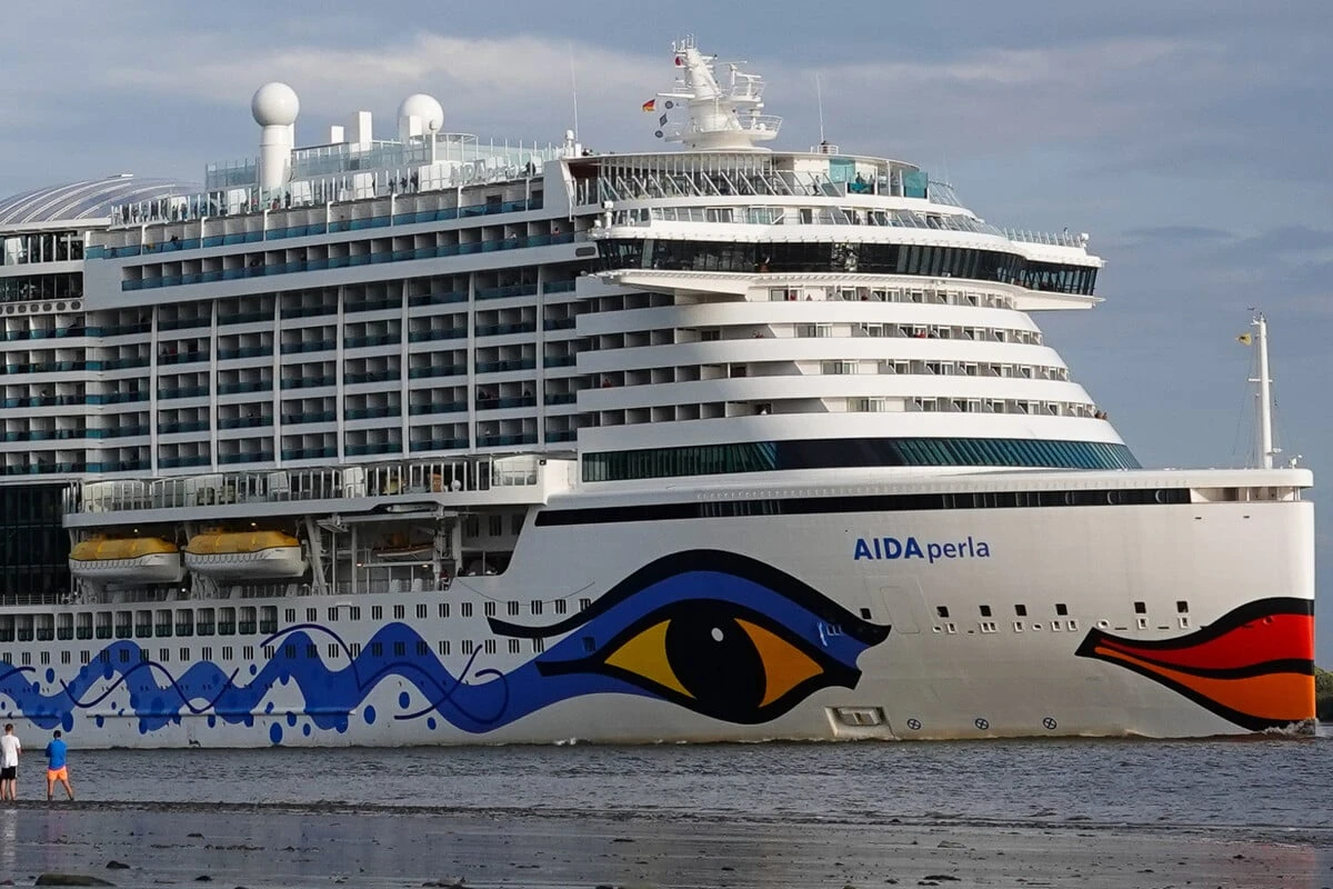 Medizinischer Notfall auf Aida! Rettungshubschrauber im Einsatz